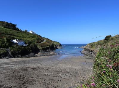 Port Gaverne bay