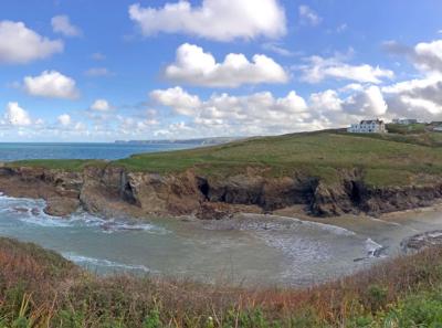 Port Gaverne Bay